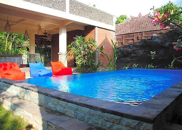 Oma In Pemuteran 3*